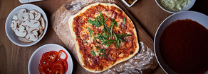 Kamień do pizzy - jak użytkować, żeby piec pizzę jak we Włoszech?