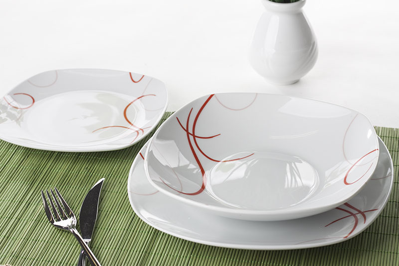 Porcelana stołowa - zastawa porcelanowa - zestaw talerzy